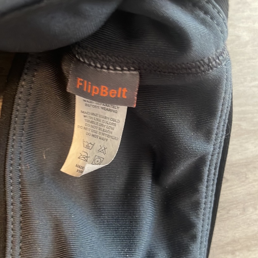 Flipbelt - Picture 2 of 2